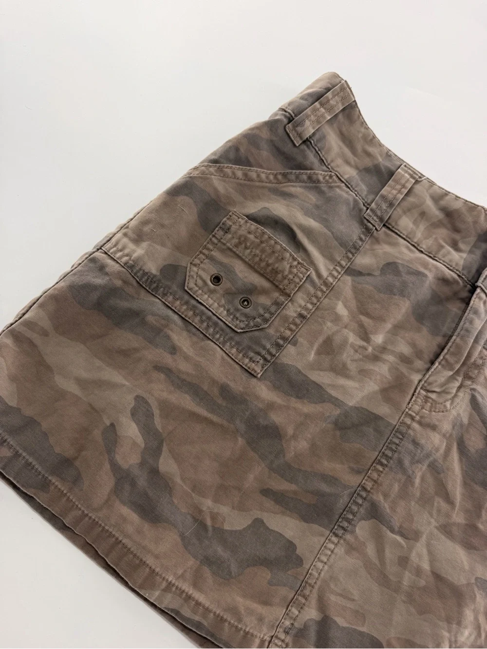 Old Navy Vintage Y2K Mini Skirt Green Camo Camouflage Women’s Short Size 8 Y2K